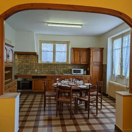 Holiday home Maison Au Calme Avec Jardin Prive Et Wifi, Ideale Pour La Famille - Fr-1-653-21